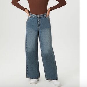 Midrise wide leg jean